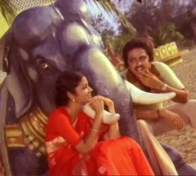 Mandhira Punnagai poster