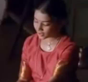Ninnaicharan Adainthen Female poster