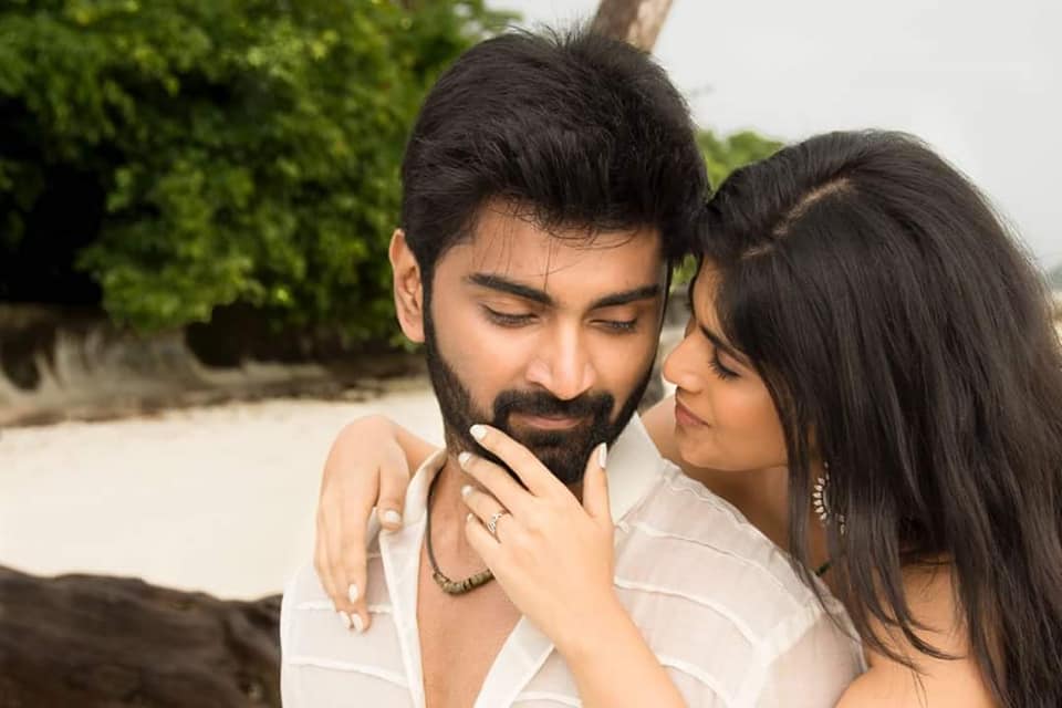 Vaan Thodave poster