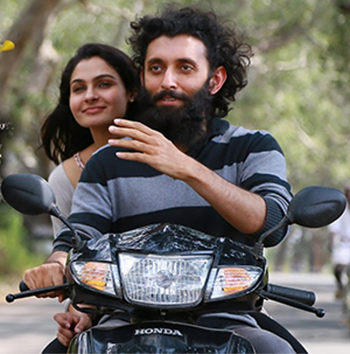 Yaaro Ucchikilai Meley poster