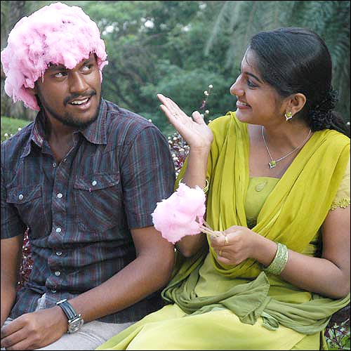 Koodavaruviya poster