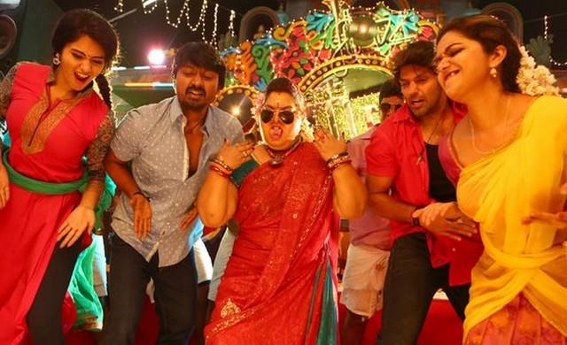 Kaaka Ponnu poster