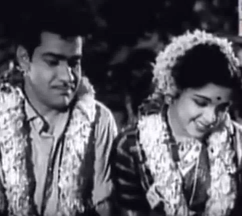 Kann Koduthadhu Polae poster