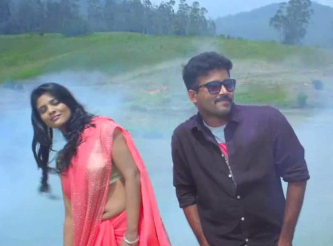 Moodu Panikkul poster