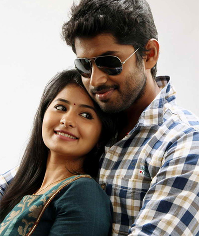 Orayiram Ottaigal poster