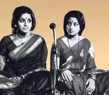 Kelviyin Nayagane poster