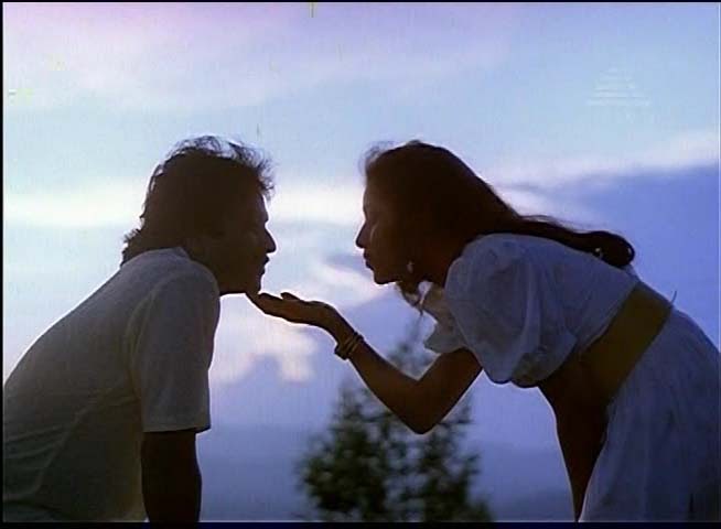 Oru Kadhal Devadhai poster