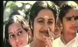 Vaadi En Chittukuruvi poster