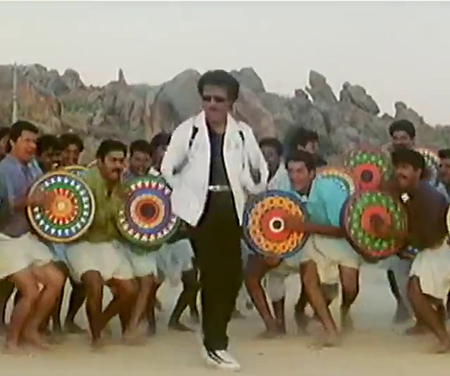En Peru Padayappa poster