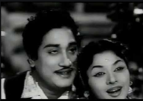 Kannukkulle Unnai Paaru poster