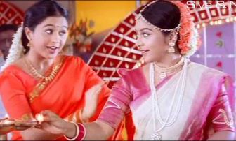 Oru Devathai Female poster