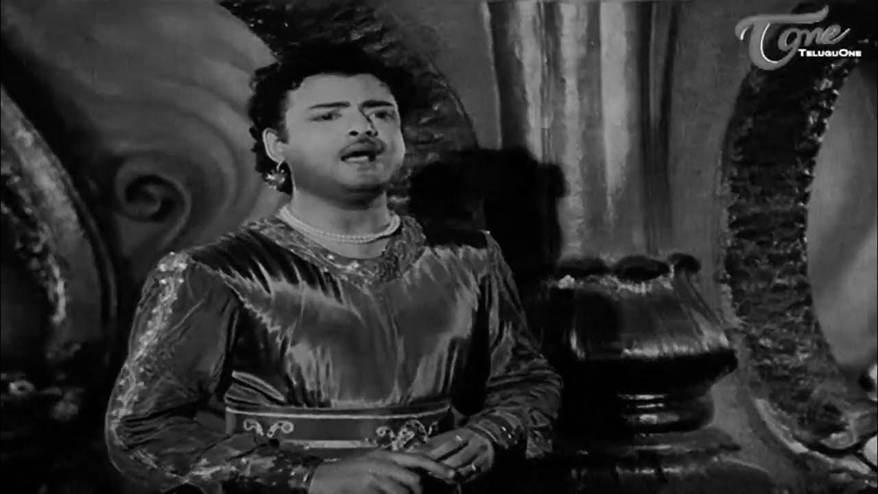 Aasai Nenjame Alai poster