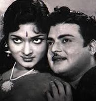 Endhan Paarvayin poster