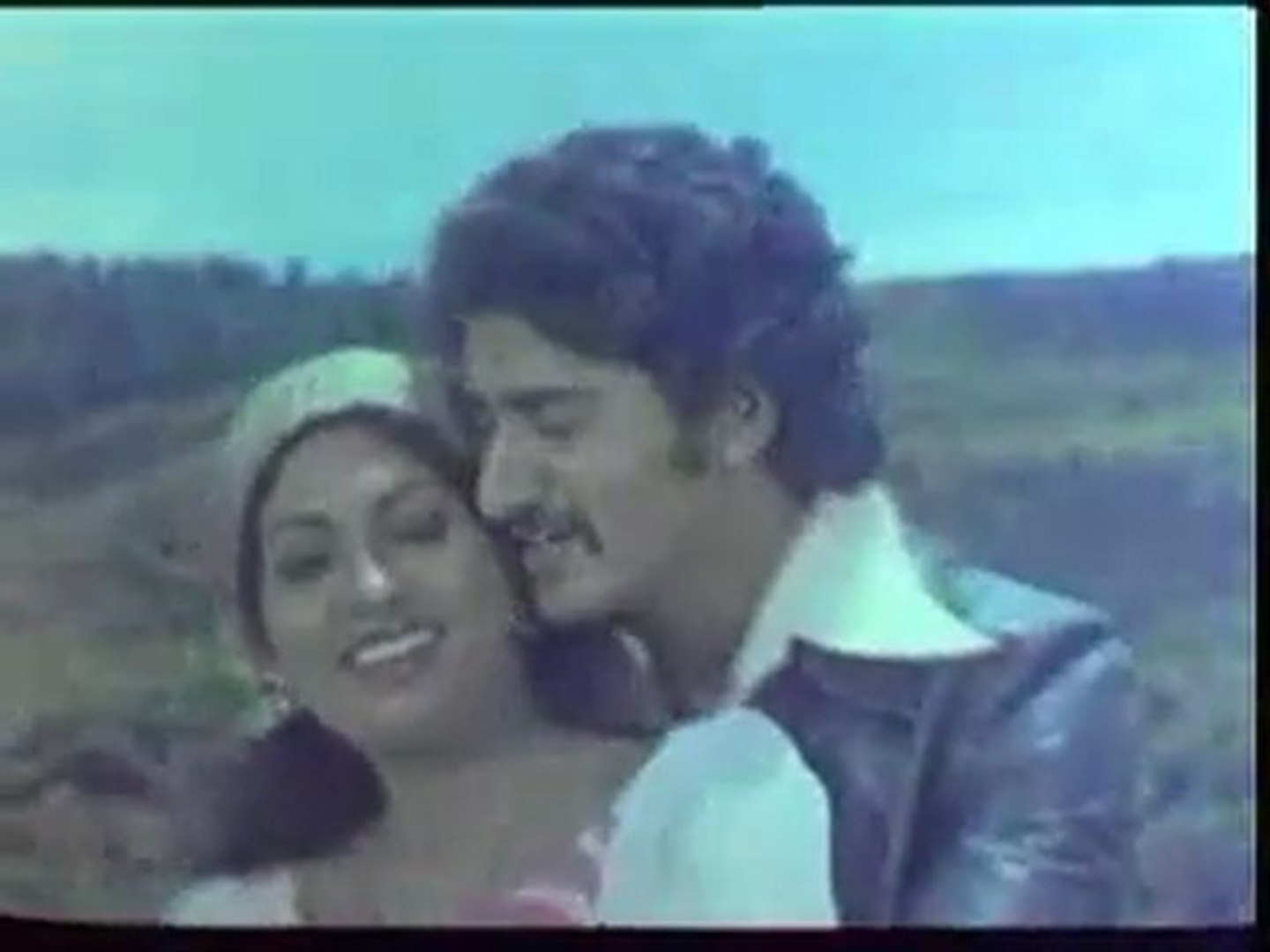 Nee Illaadha Podhu poster