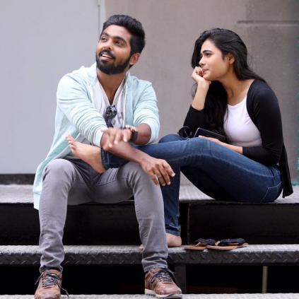 Oru Vaanam poster