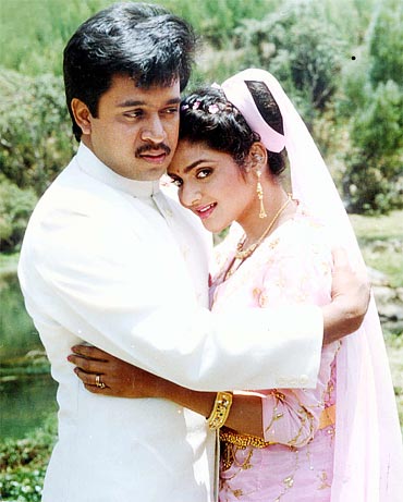 En Veetu Thottathil poster