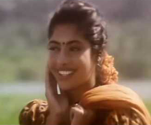 Pacha Kili Paadum poster