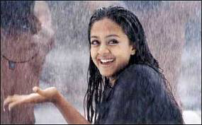 Megam Karukuthu poster
