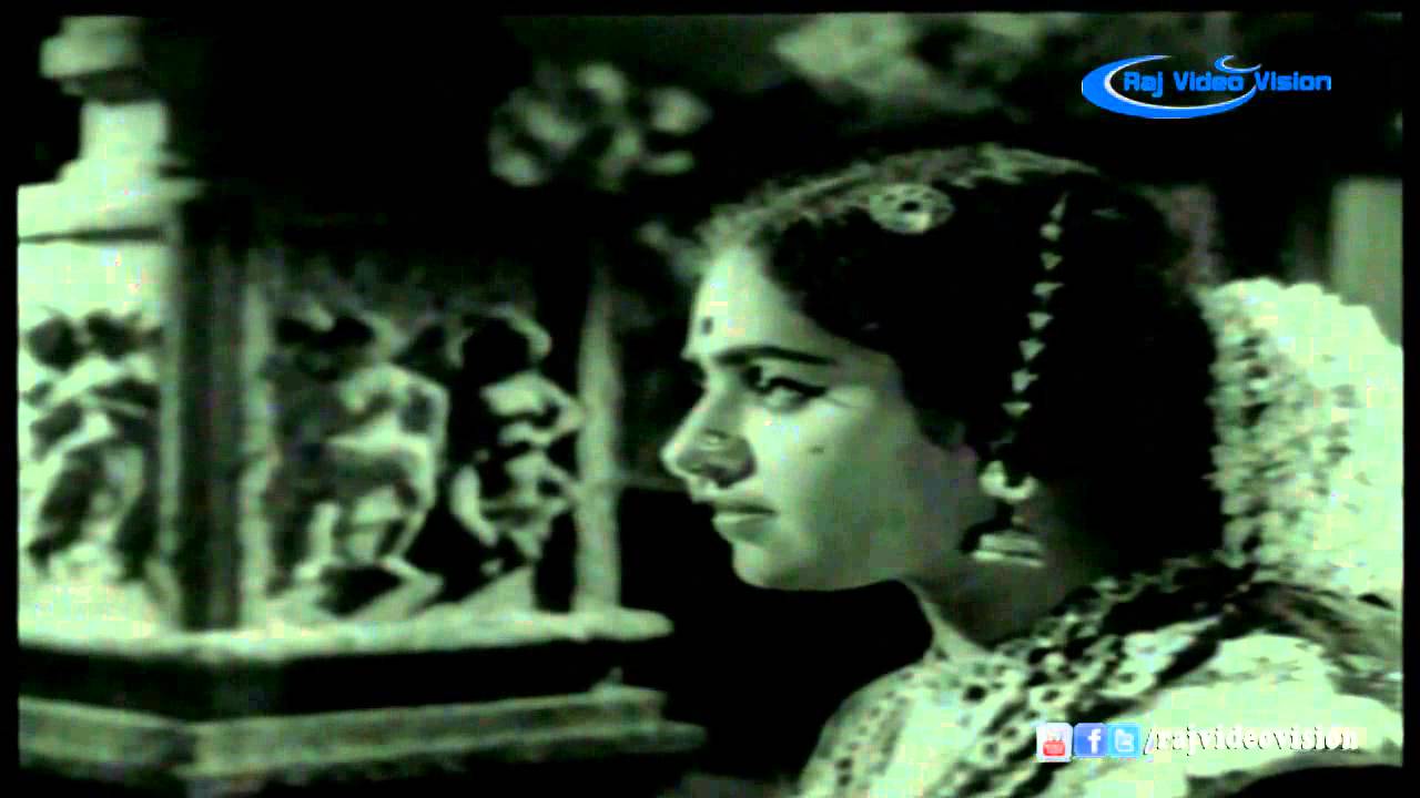Ulagamellam Padaichavale poster