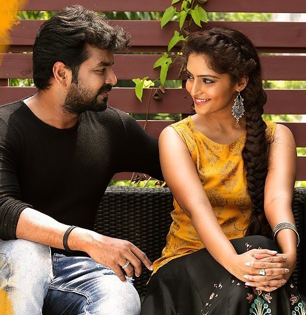 Yaaradi Nee poster