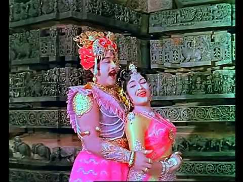 Iravum Nilavum poster