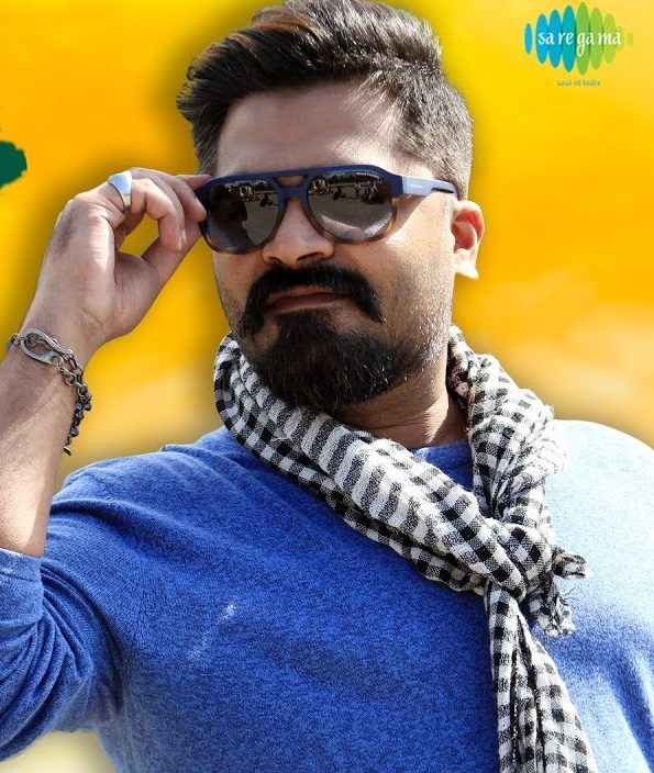 Paravaigal poster