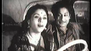 Pennillaa Oorile Pirandhu poster