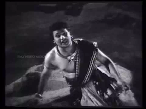 Kan Kavarum Silaiye poster