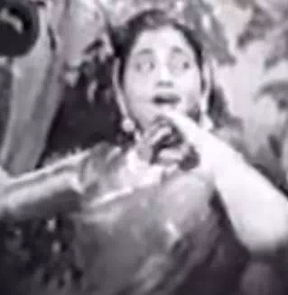 Annam Pola Pennirukku poster