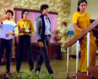 Andavanai Paarkanum Avanukku poster
