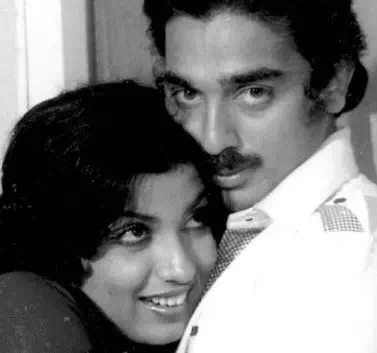 Aazhakadalil poster
